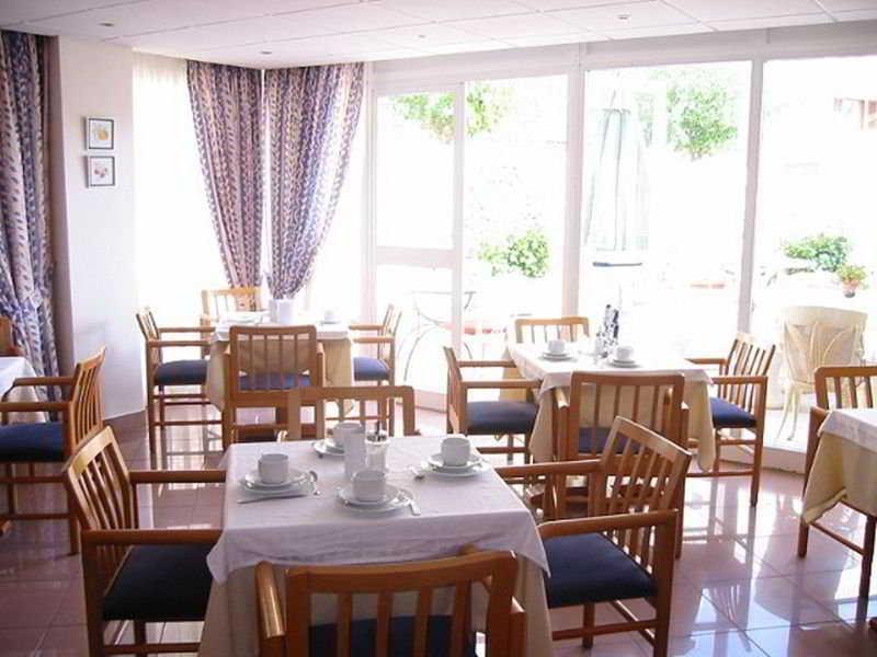 פגוארה Hostal Residencia Sutimar מראה חיצוני תמונה