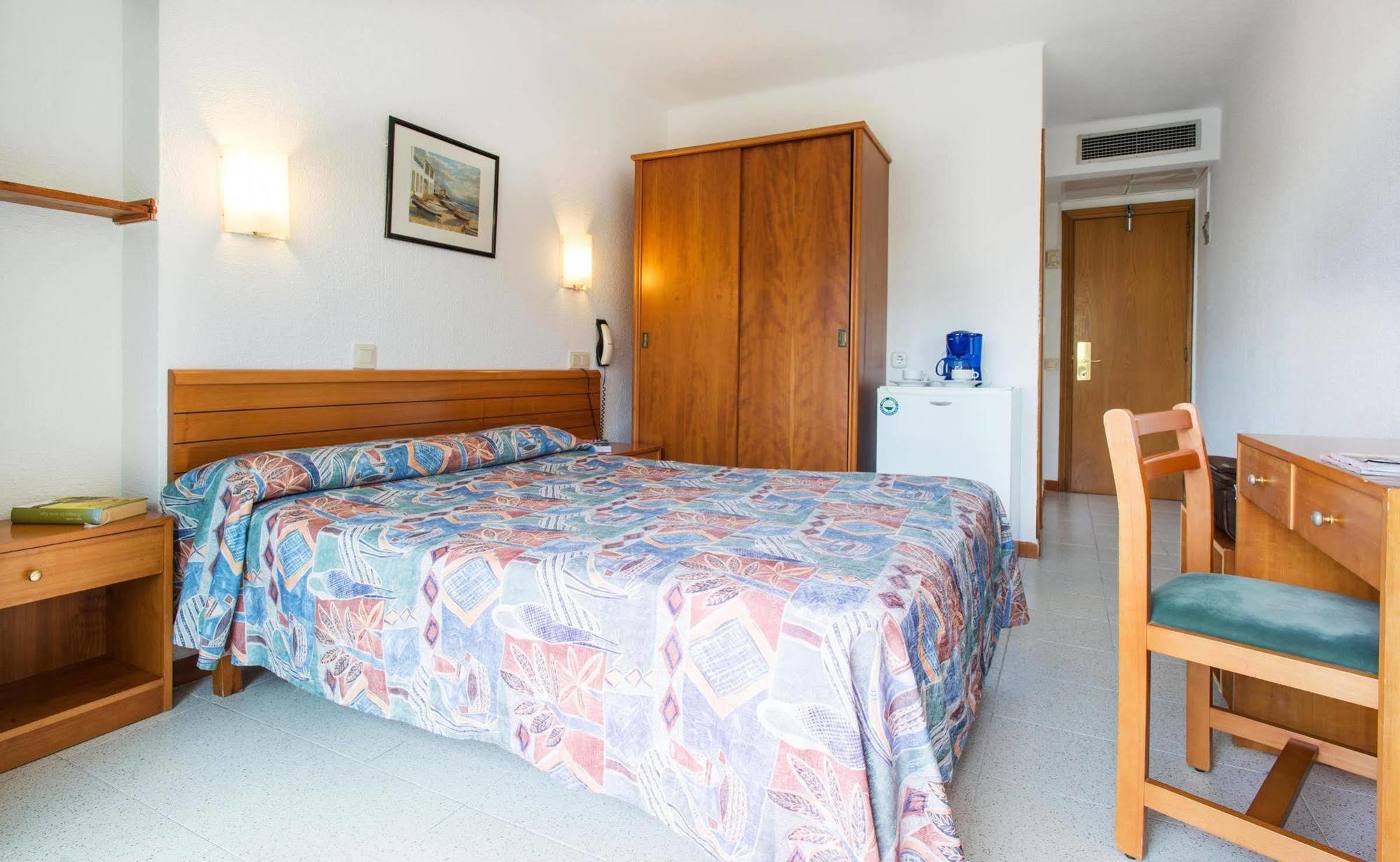 פגוארה Hostal Residencia Sutimar מראה חיצוני תמונה